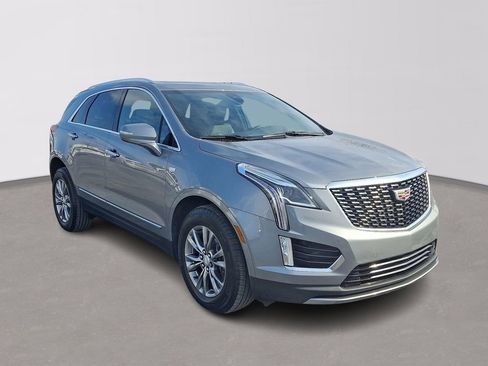 Certified 2023 Cadillac XT5 Premium Luxury image 3