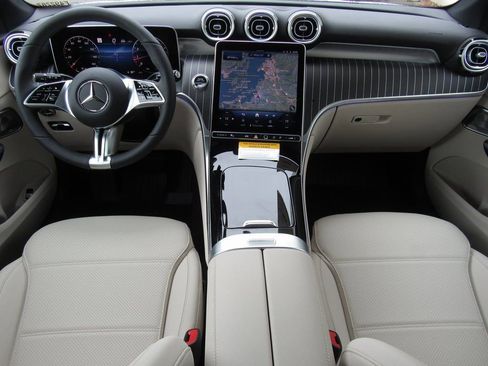 New 2026 Mercedes-Benz GLC 300 4MATIC image 32