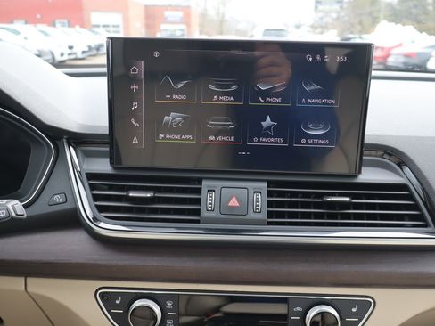 Used 2023 Audi Q5 e Premium Plus w/ Premium Plus Package image 13