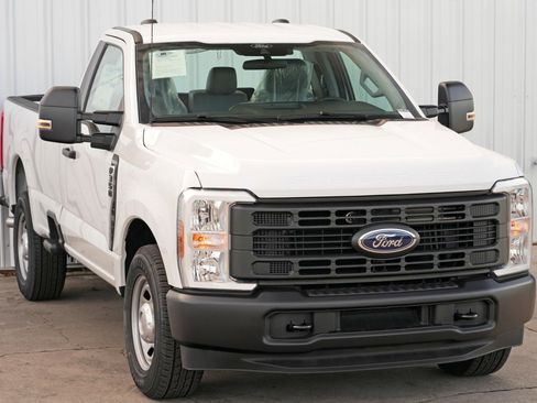 Used 2025 Ford F350 XL w/ XL Driver Assist Package image 38