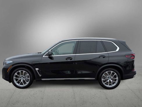 Used 2026 BMW X5 xDrive50e w/ Executive Package AWD/4WD image 5