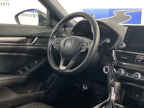 Used 2022 Honda Accord Sport image 10