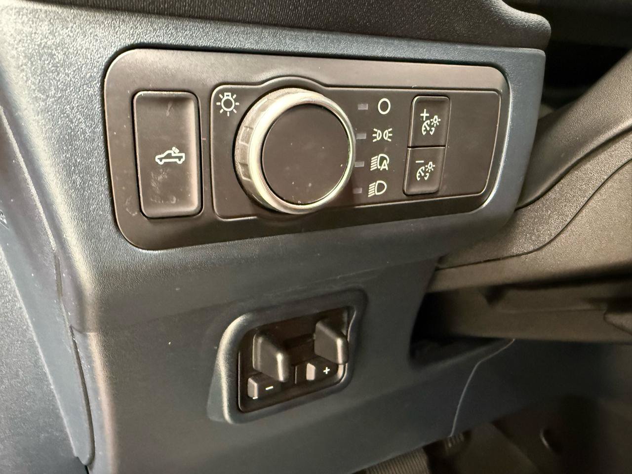 Used 2022 Ford Maverick Lariat w/ Lariat Luxury Package AWD/4WD image 13