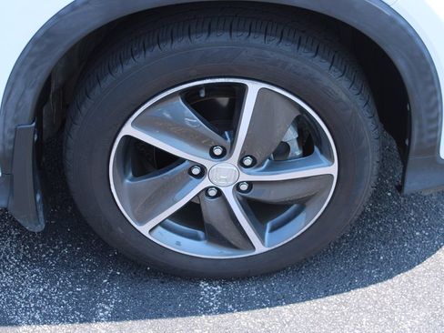 Used 2022 Honda HR-V EX image 16
