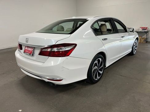 Used 2016 Honda Accord EX-L image 3