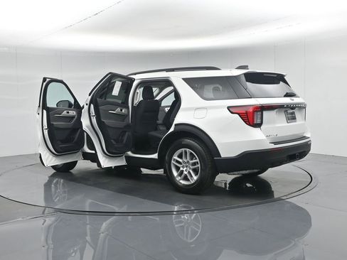 New 2026 Ford Explorer Active RWD image 34