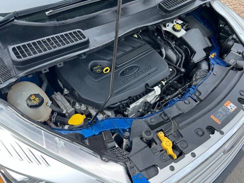 Used 2018 Ford Escape SEL w/ Ford Safe & Smart Package FWD image 40