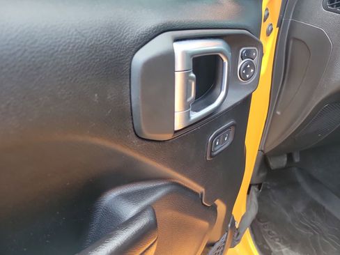 Used 2021 Jeep Wrangler Unlimited Sport AWD/4WD image 17