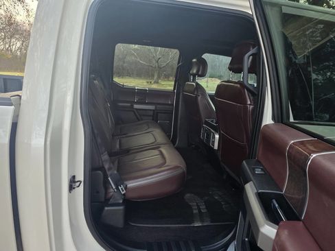 Used 2015 Ford F150 Platinum w/ FX4 Off-Road Package image 36