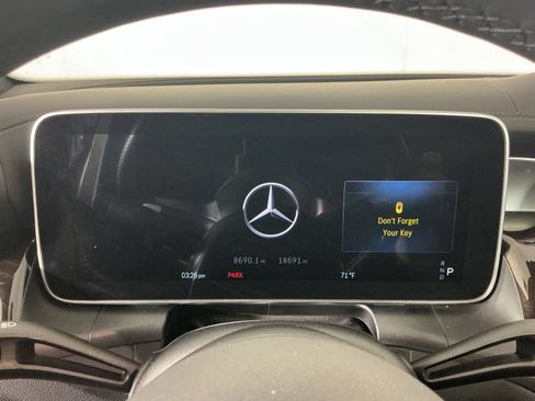 Used 2024 Mercedes-Benz GLC 300 4MATIC image 21