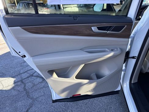 New 2026 Volkswagen Atlas SE AWD/4WD image 24