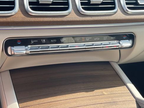 Certified 2025 Mercedes-Benz GLE 450 4MATIC image 35