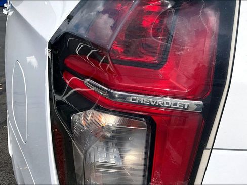 Used 2023 Chevrolet Suburban Premier image 22