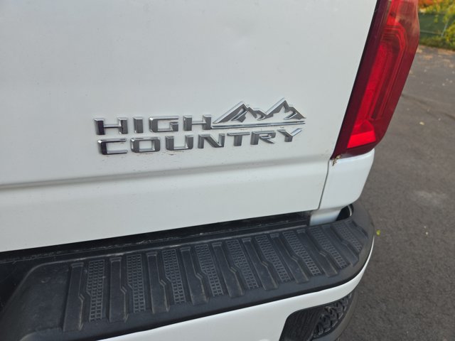 Used 2021 Chevrolet Silverado 2500 High Country w/ Z71 Off-Road Package AWD/4WD image 17
