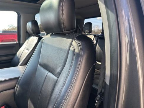 Used 2018 Ford F150 Lariat w/ Equipment Group 502A Luxury image 13