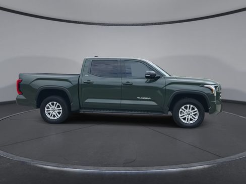 Used 2023 Toyota Tundra SR5 w/ SR5 Premium Package AWD/4WD image 9