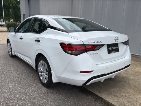 Certified 2025 Nissan Sentra S FWD image 5