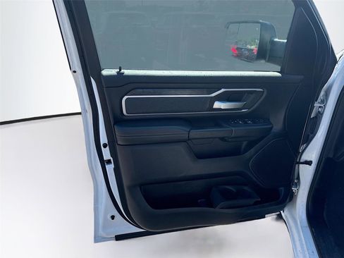 Used 2021 RAM 1500 Big Horn image 9