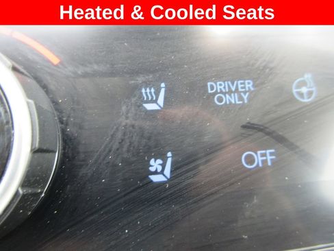 Used 2025 Hyundai Santa Fe Calligraphy AWD/4WD image 17