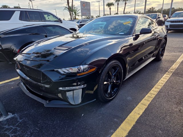 Used 2022 Ford Mustang GT w/ Black Accent Package RWD image 2