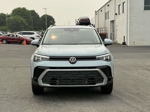 New 2026 Volkswagen Taos SE AWD/4WD image 9
