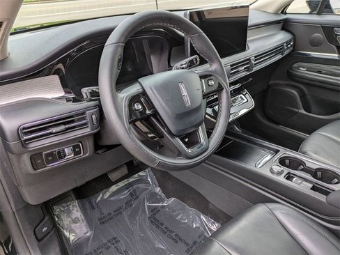 Certified 2025 Lincoln Corsair AWD w/ Equipment Group 101A image 11