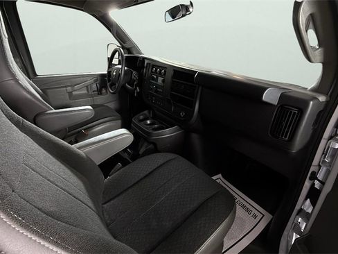 Used 2024 Chevrolet Express 2500 w/ Driver Convenience Package image 33