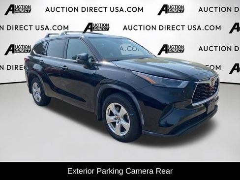 Used 2022 Toyota Highlander L AWD/4WD image 5