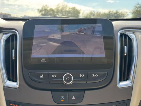 Used 2024 Chevrolet Malibu LT image 17