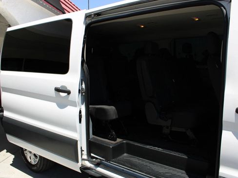 Used 2017 Ford Transit 350 XLT RWD image 21