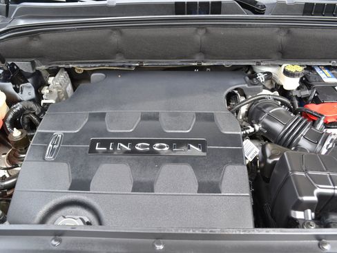 Used 2017 Lincoln MKX Reserve w/ Lincoln MKX Climate Package image 55