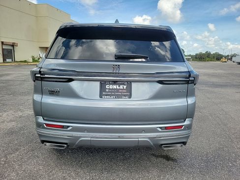New 2026 Buick Enclave Avenir w/ Super Cruise Package FWD image 6