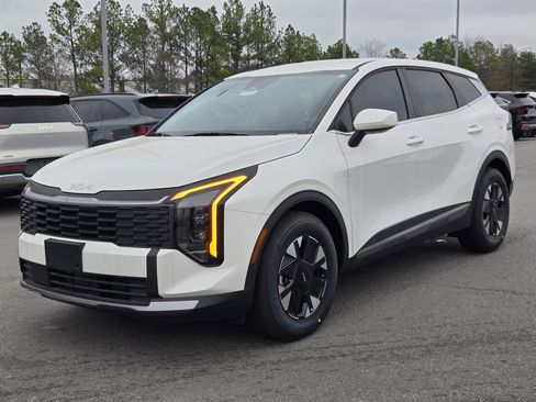 New 2026 Kia Sportage LX image 3