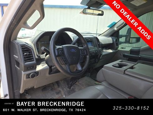 Used 2022 Ford F350 XL w/ Power Equipment Group image 8