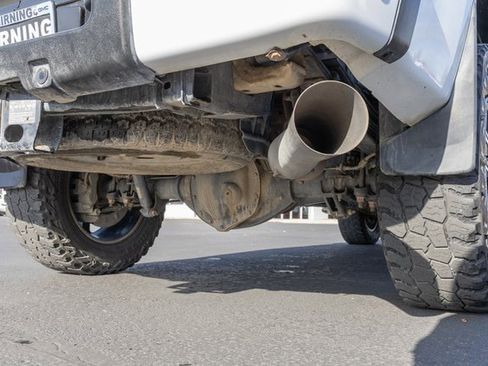 Used 2013 GMC Sierra 3500 Denali image 24