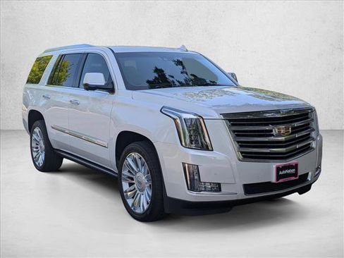 Used 2016 Cadillac Escalade Platinum AWD/4WD image 3