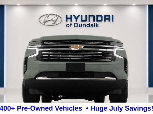 Used 2023 Chevrolet Suburban Premier AWD/4WD image 7