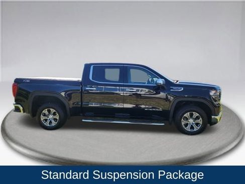 Used 2024 GMC Sierra 1500 SLT w/ X31 Off-Road Package image 10
