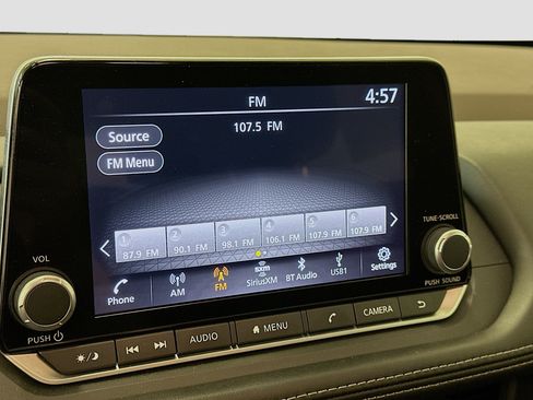 Used 2023 Nissan Rogue S AWD/4WD image 21