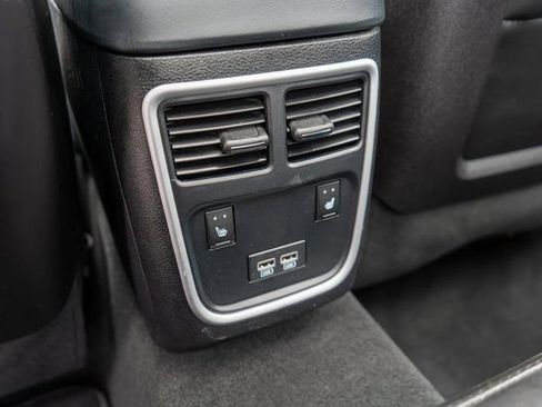 Used 2023 Chrysler 300 Touring L w/ Popular Equipment Group image 17