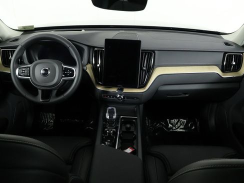 Certified 2026 Volvo XC60 B5 Ultra w/ Climate Package PRO AWD/4WD image 7