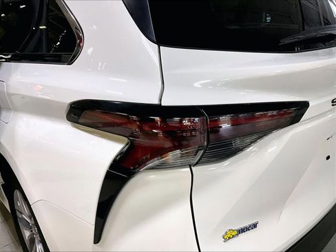 Used 2024 Toyota Sienna LE image 35