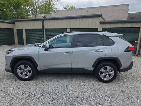 Certified 2025 Toyota RAV4 XLE AWD/4WD image 3