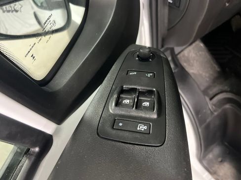 Used 2025 RAM ProMaster 2500 w/ Convenience Group FWD image 18