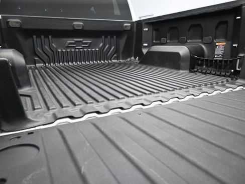 Used 2022 Chevrolet Silverado 1500 LT Trail Boss image 39