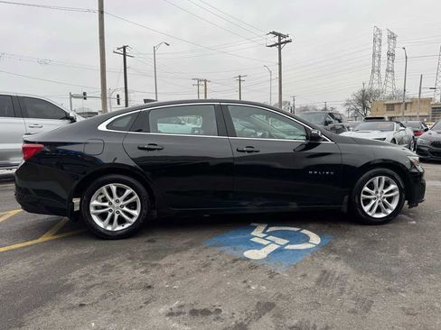 Used 2017 Chevrolet Malibu LT image 4