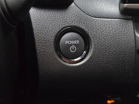 Certified 2025 Toyota Camry SE w/ Convenience Package image 20