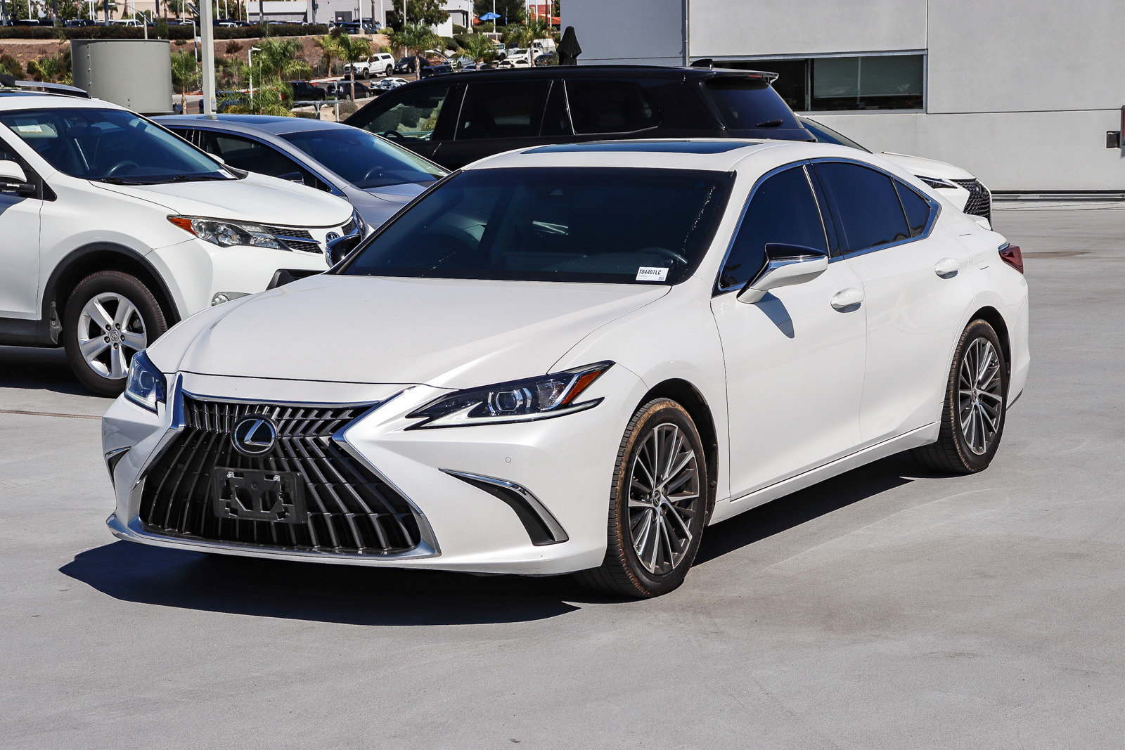 Used 2023 Lexus ES 350 w/ Accessory Package (Z1) FWD image 3