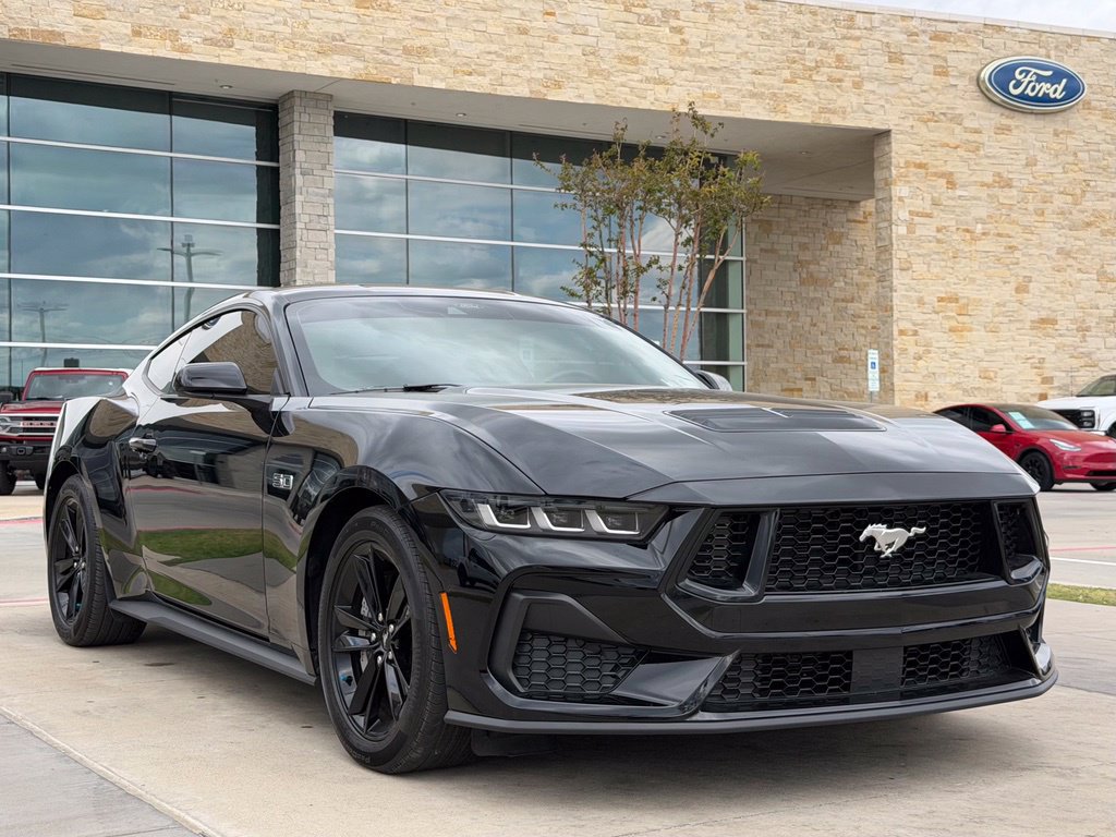 Used 2024 Ford Mustang GT RWD image 21