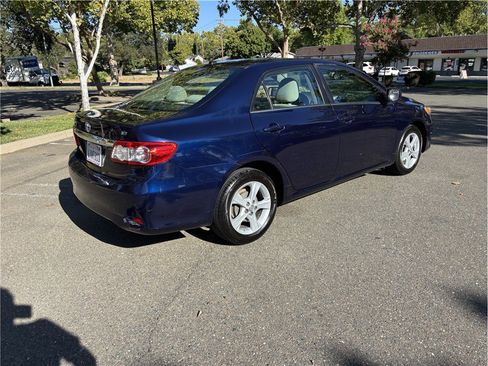 Used 2013 Toyota Corolla LE w/ Premium Complete Pkg FWD image 6